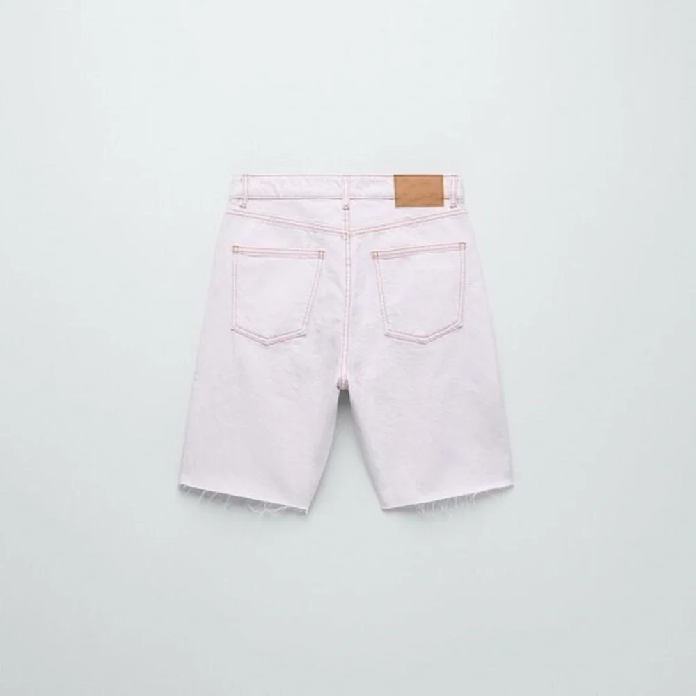 NEW ZARA SOLID COLOR STRAIGHT CUT SHORTS - Picture 8 of 10